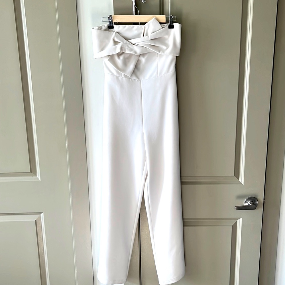 Do+Be white pants suit. Worn once. Tight fitting at top and wide flare pants
